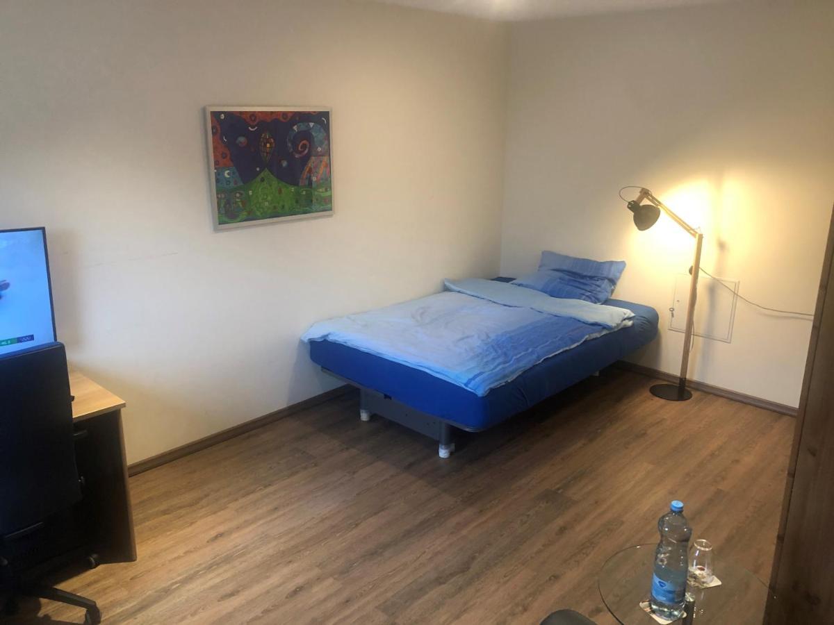 Calm Spacy Room, Own Modern Bath, Near Center, To 1 Person Or A Couple - Not Suitable For Craftsmen, Not Accepted - Privatly Rented Nuremberg Extérieur photo