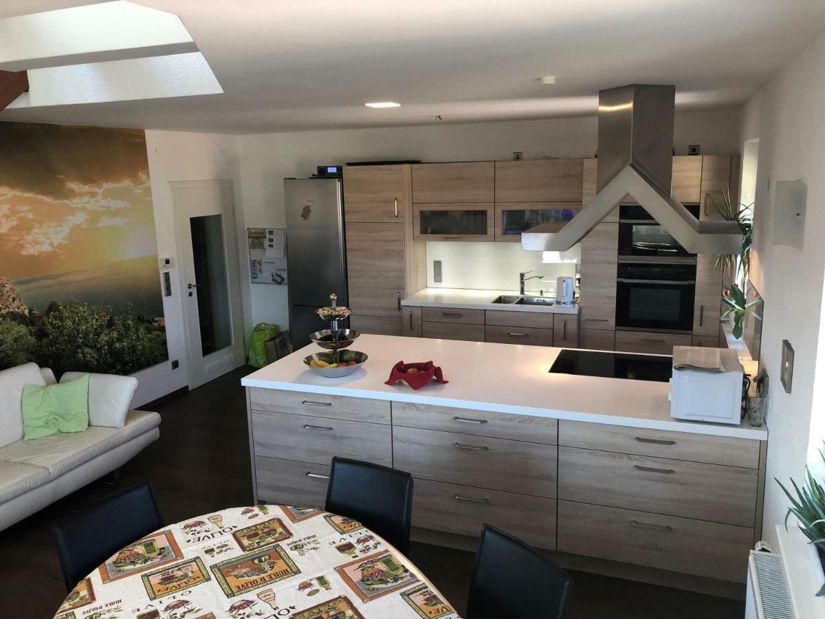 Calm Spacy Room, Own Modern Bath, Near Center, To 1 Person Or A Couple - Not Suitable For Craftsmen, Not Accepted - Privatly Rented Nuremberg Extérieur photo